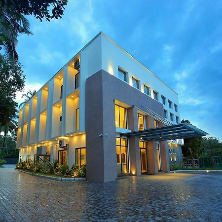 Hotel San Kollam Extérieur photo