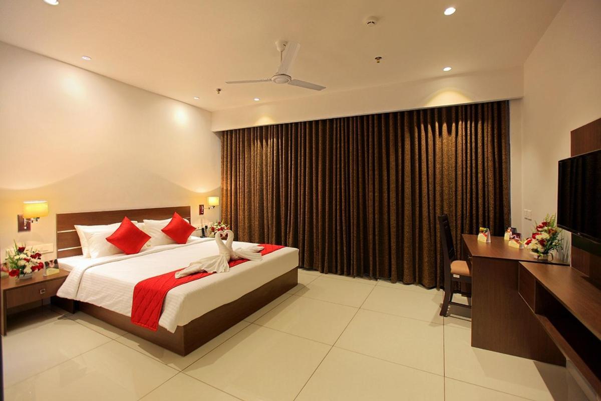 Hotel San Kollam Extérieur photo